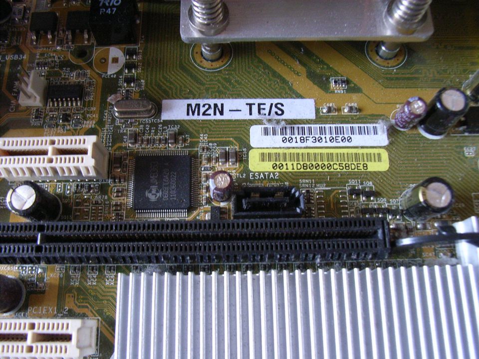 ASUS M2N-TE/S Mainboard mit AMD Athlon 64x2 4600+ mit Kupferkernk in Stuttgart