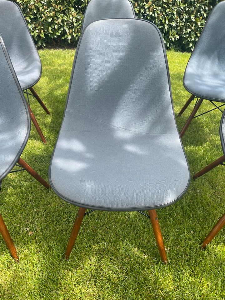 6x Vitra Herman Miller Eames Side Chair DSW Fiberglas in Metzingen