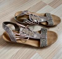 Rieker Sandalette silberfarben Gr. 41 Wuppertal - Ronsdorf Vorschau
