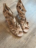 Tamari’s Sandalette Gr 40 Taupe Hessen - Bad Vilbel Vorschau
