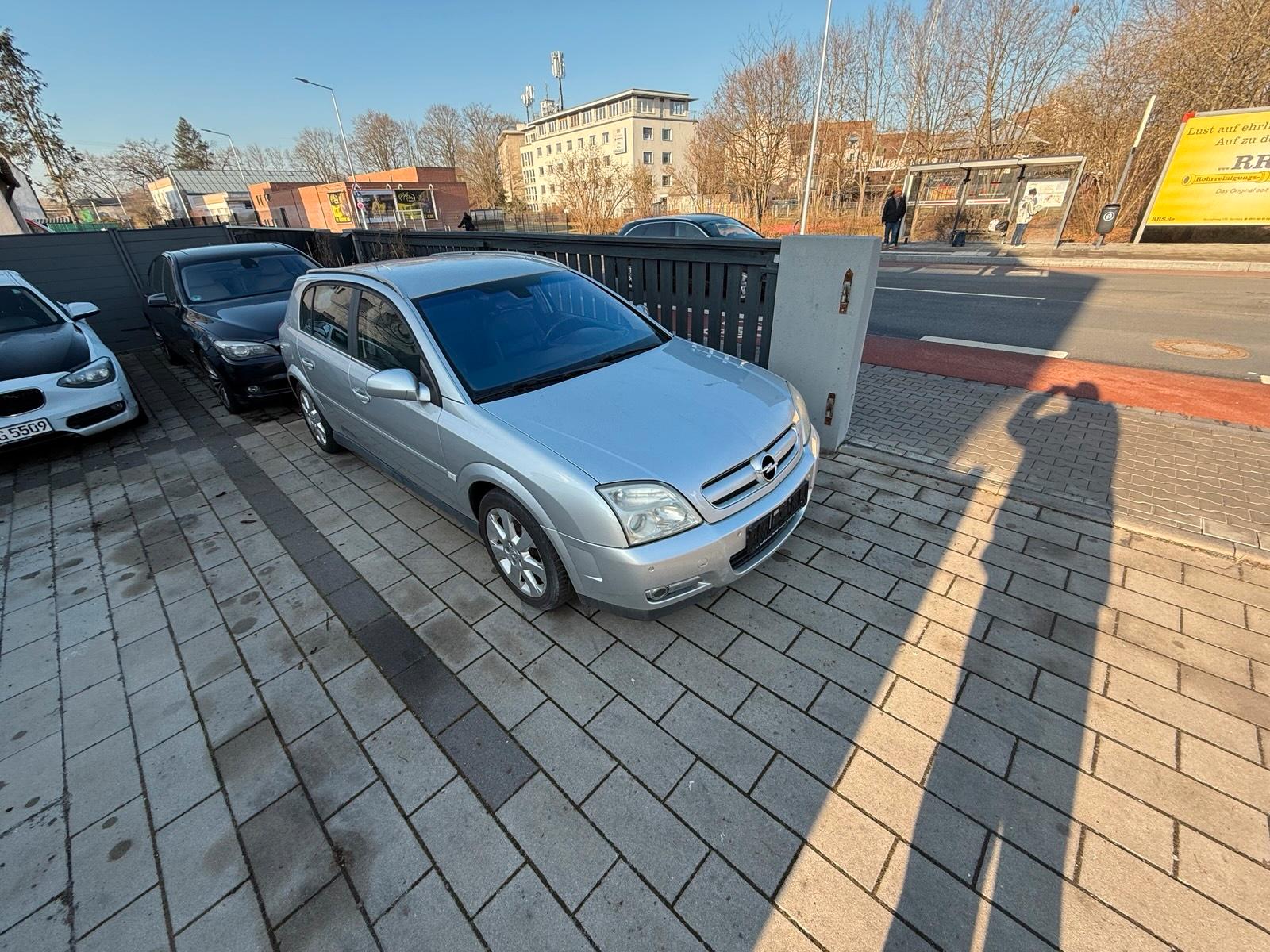 Abbildung des Autos Opel Signum