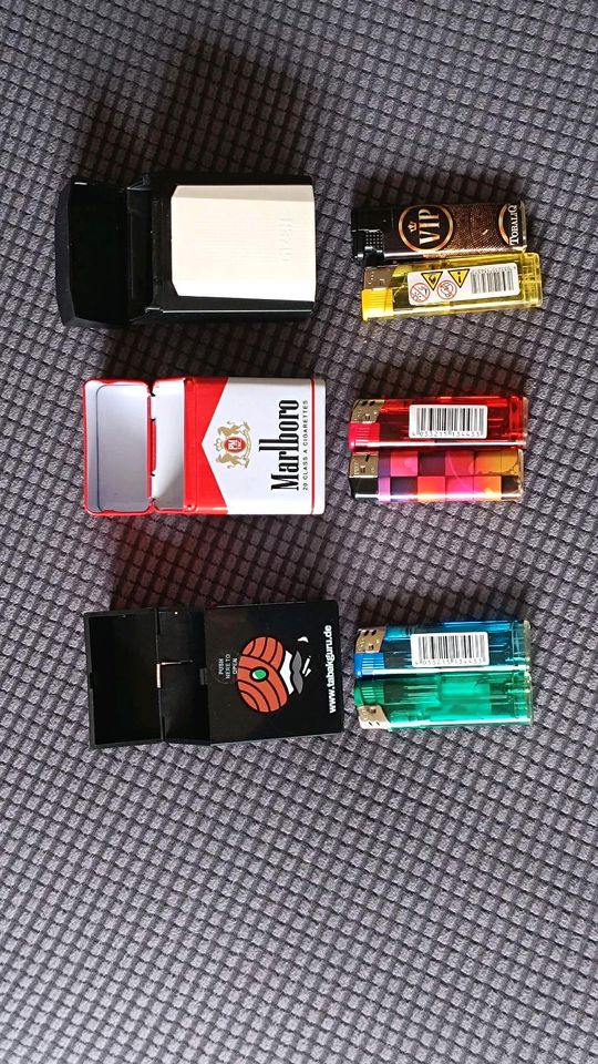 Zigarettenetuis inkl. Feuerzeuge in Plate