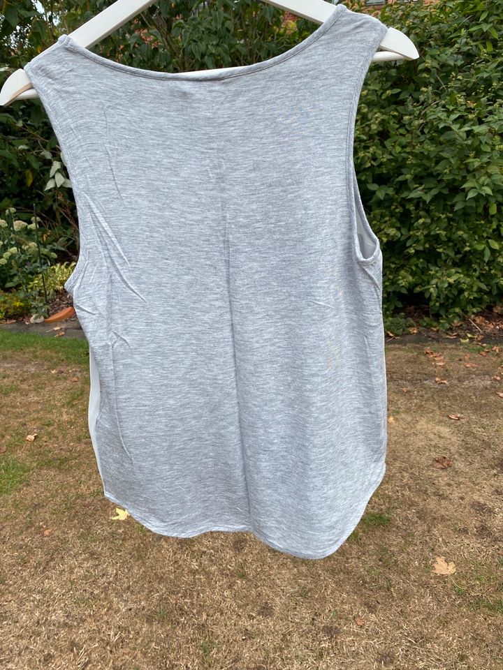 Only Top Shirt Damen grau edel schick Gr. 36 in Thedinghausen