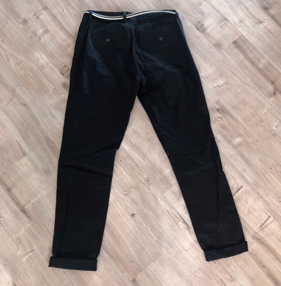 Chino-Hose von „Comma“ Gr. 36 in Schlüsselfeld