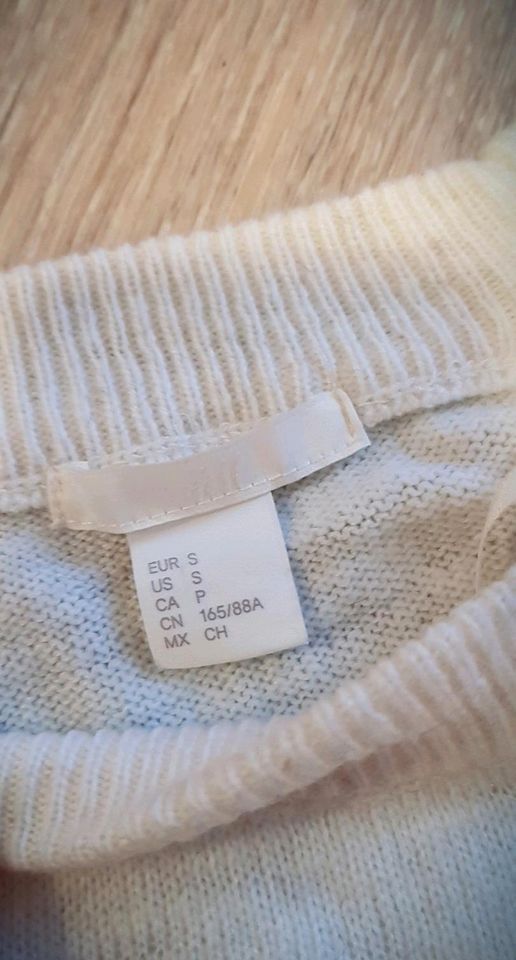 Kuscheliger Pullover von H&M in Lichtenfels