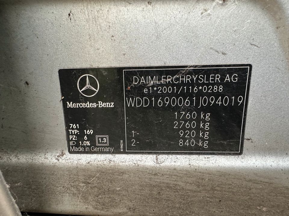 Mercedes A-Klasse w169 Schlachtfest 2 Stück in Klostermansfeld