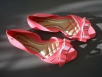 Badeschuhe Schuhe Sandalen PETITE JOLIE pink 37 Schleife Vintage Niedersachsen - Hildesheim Vorschau