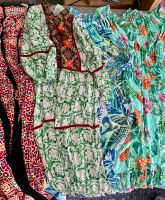 Vier leicht farbenfrohe Sommerliche Kleider Größe L Altona - Hamburg Iserbrook Vorschau