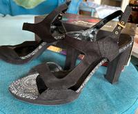 Desigual High Heels Schuhe Pumps schwarz 41 wie Buffalo Sachsen - Naunhof Vorschau