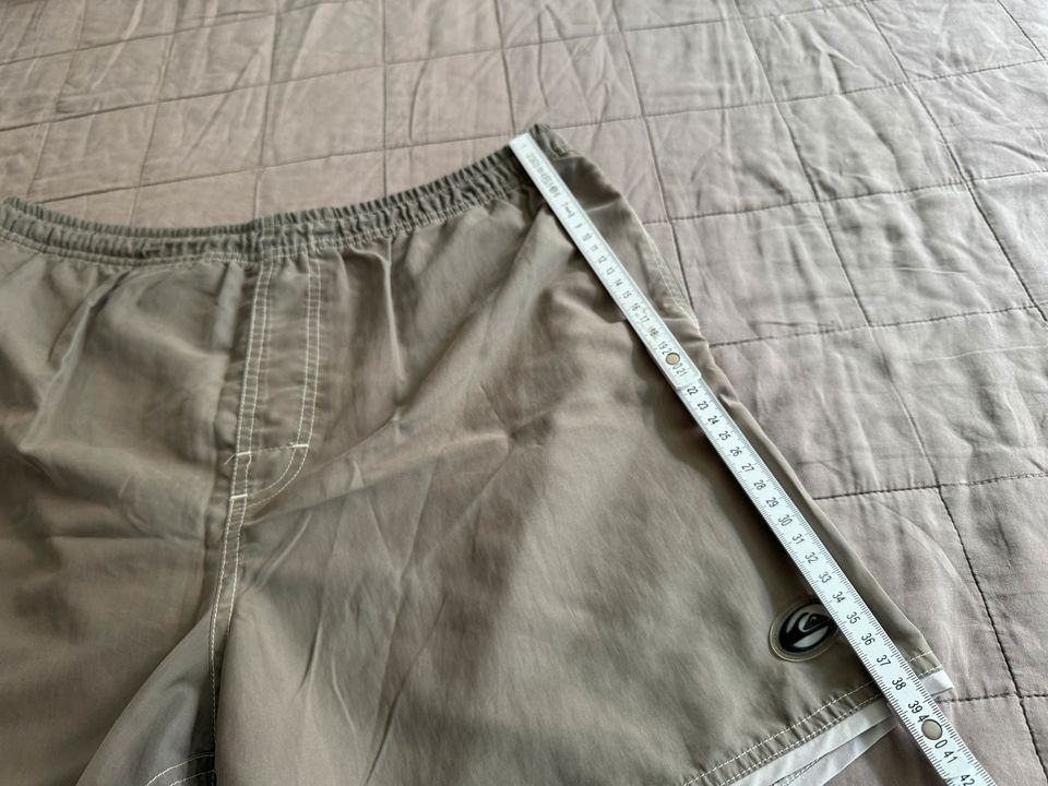 Quicksilver Vintage Badehose Gr M Grau/Grün in München