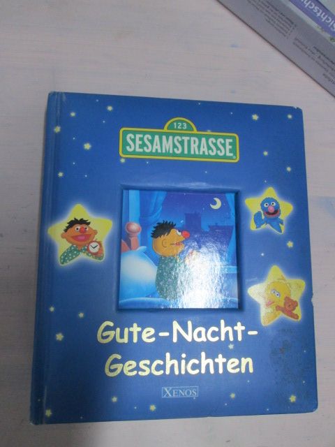 KINDERBUCH SESAMSSTRASSE 1,-EURO ANZEIGE AKTUELL in Kuchen