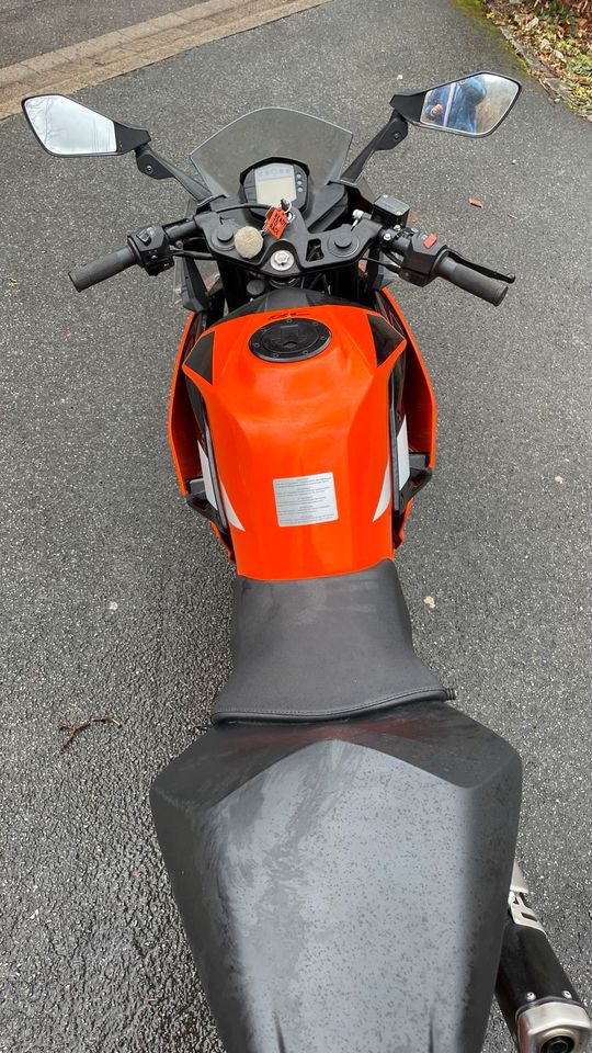 KTM RC 125 nur 2696 KM in Bad Gandersheim