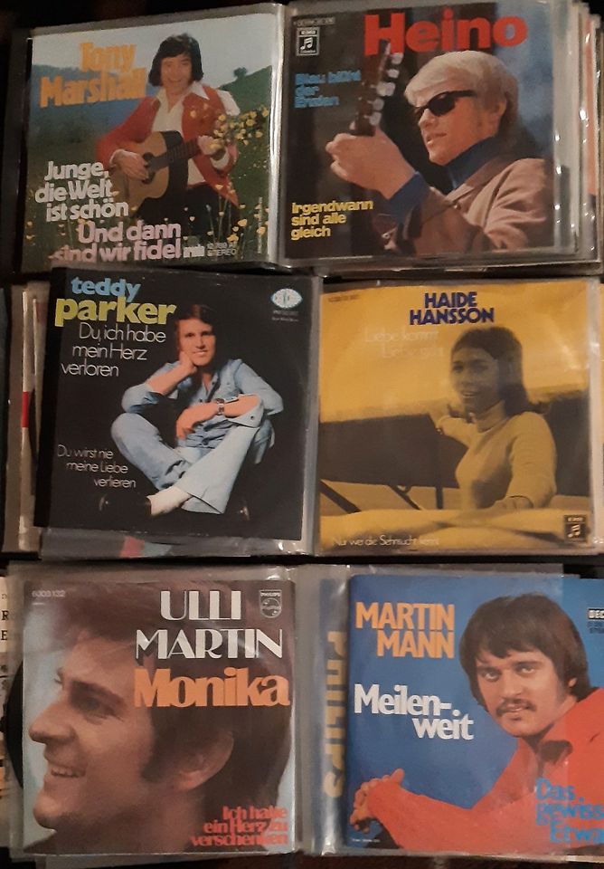 deutsche Oldies , 66 Vinyl-Singles aus den 60er und 70er in Burglengenfeld