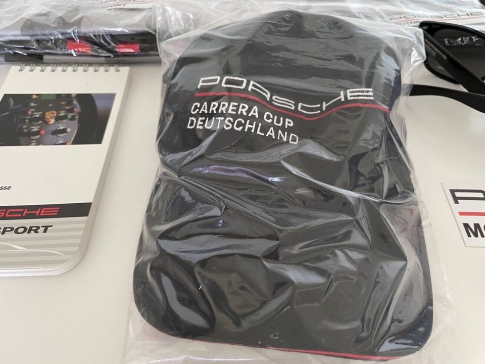 12teiliges Porsche Motorsport Fan Paket Strandtuch Handtuch Cap in Berlin