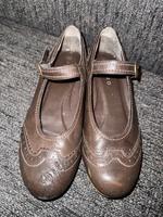 Schöner Halbschuh, Gr. 39 Köln - Bayenthal Vorschau