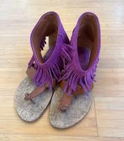 Designer hochwertige Sandalen 39 Leder Wildleder lila Ferretti Sachsen - Radebeul Vorschau