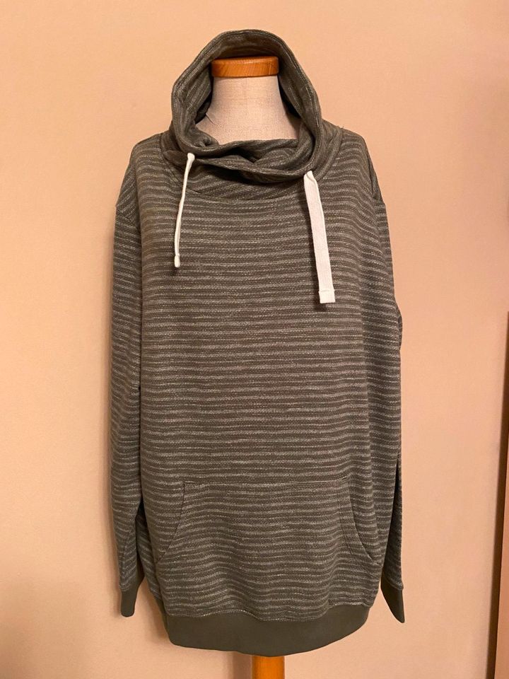 Esprit Hoodie Gr. L Neu in Herne