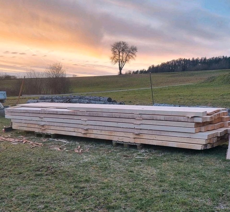 Mobiles Sägewerk, Lohnschnitt ( Stammholz, Holz, Fichte, Kiefer) in Pottenstein