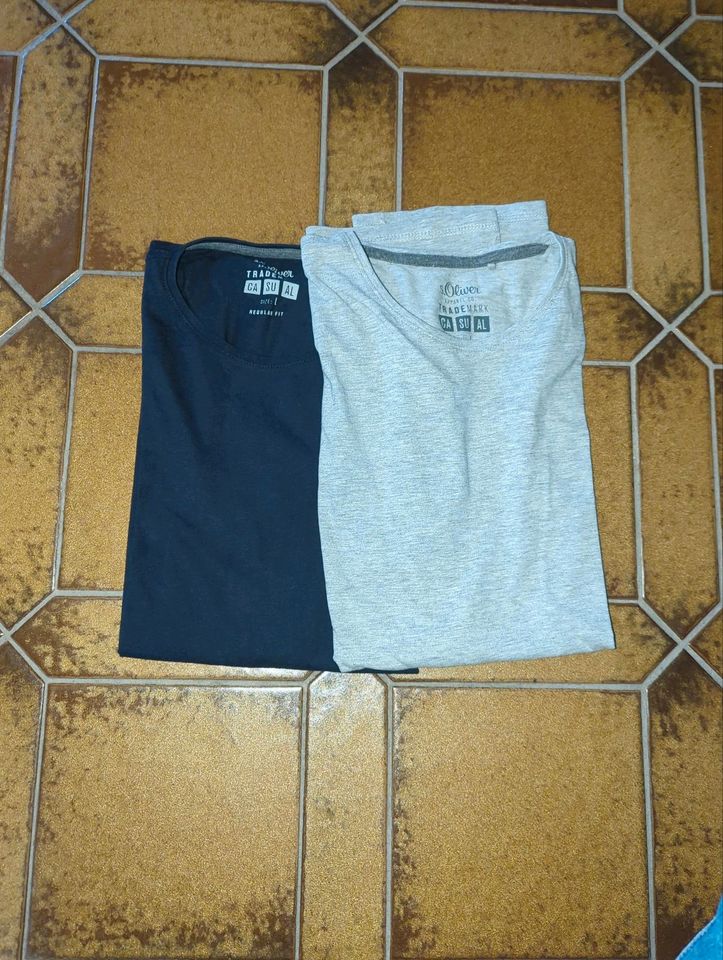 S. Oliver, T-Shirts, Größe L, 2 Stück in Hadamar