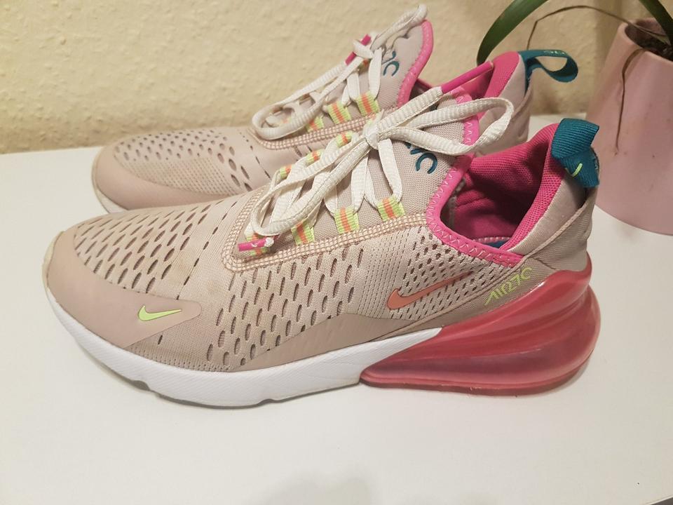 Nike Damen Air Max 270 React W Barely Rose Stone Mauve Gr.40 in Raisdorf