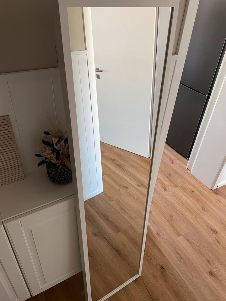 IKEA Spiegel 40x160 cm in Espelkamp