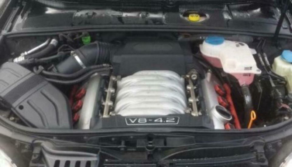 Audi S4 4,2 V8 Benzin Motor BBK 344 PS Engine in Hachenburg