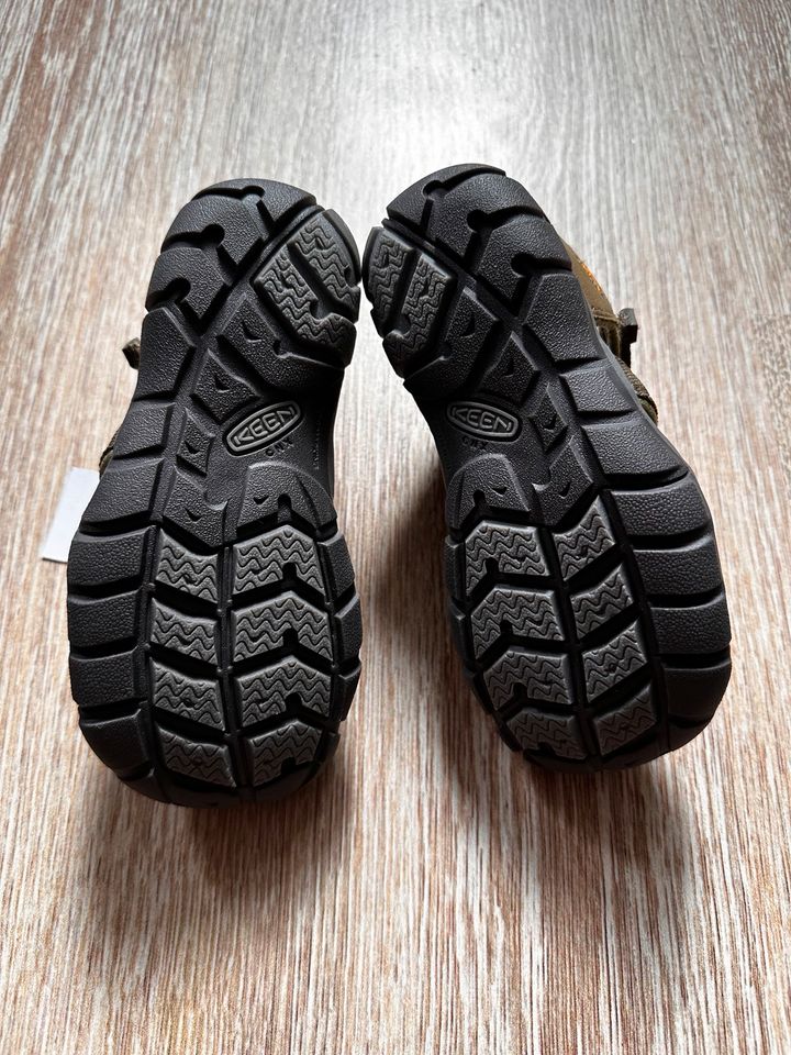 Keen Sandalen, Größe 30, grün, NEU in Bautzen