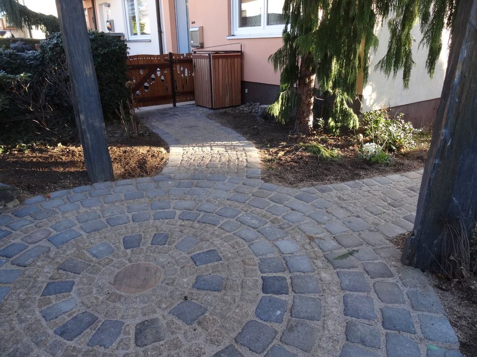 Zaun, Mauer, Wege, Handwerk für Hausbau Hof und Garten. Gartenbau in Weißenburg in Bayern