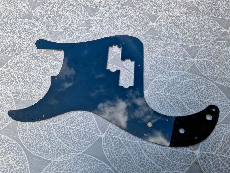 Pickguard passend für Fender oder Squier Precision Bass in Eichstätt