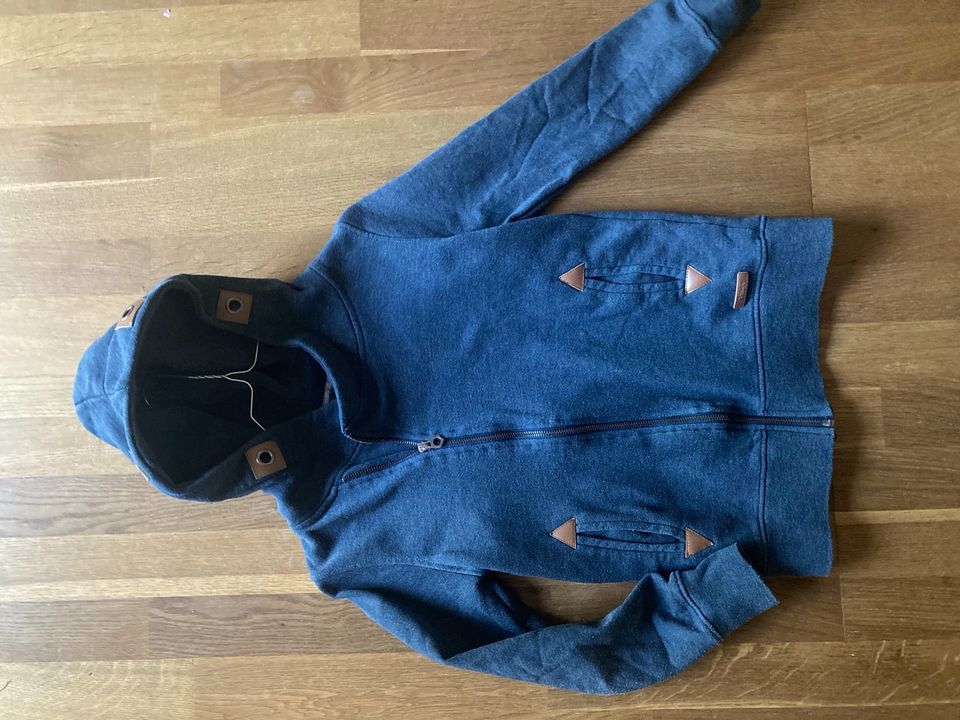 ☀️ Sweatjacke 146/152 Mädchen blau in Dreieich