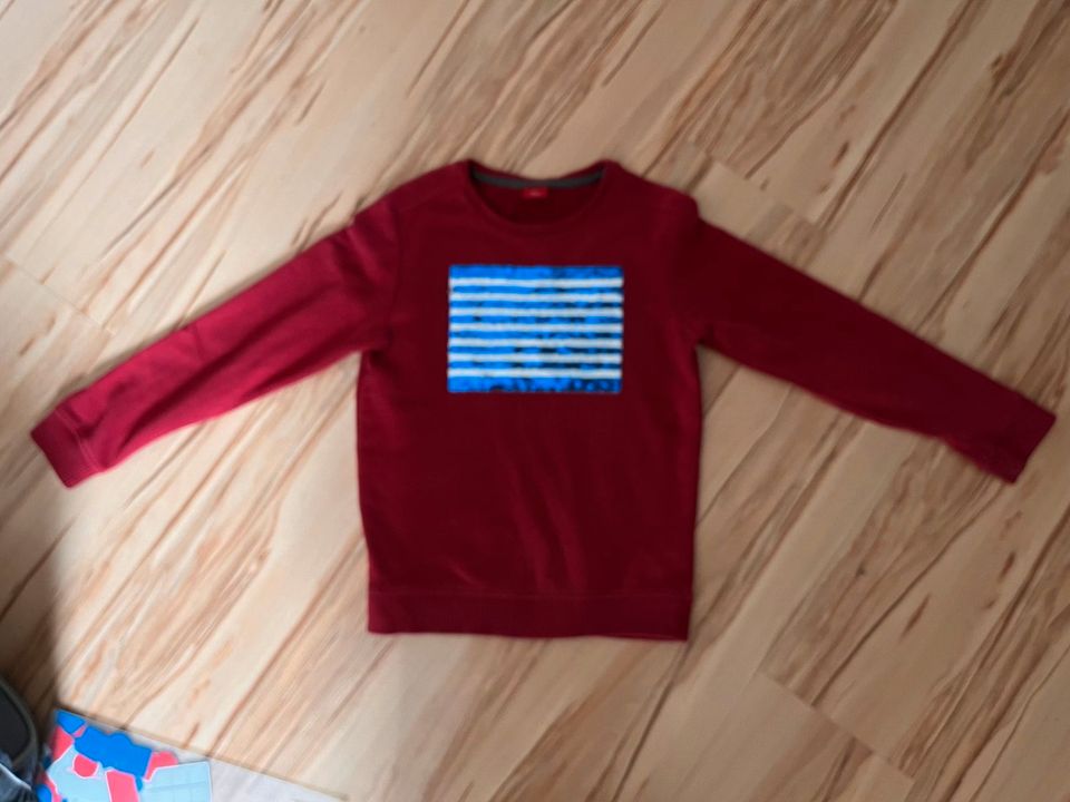 Jungen Pullover sOliver 128/134 mit Wendepailletten in Efringen-Kirchen