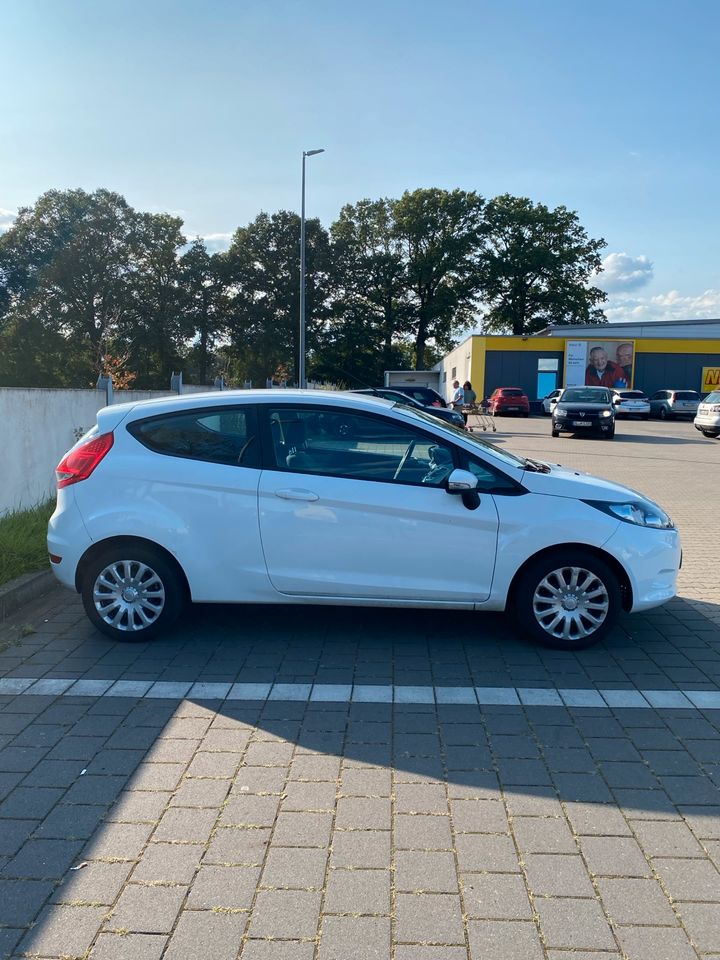 Fiesta MK7 Tüv Neu Keil und Zahnriemen neu in Delmenhorst