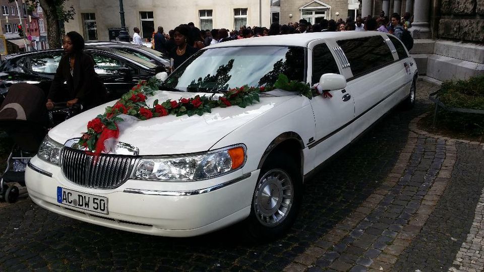 Stretchlimousine, Hochzeitsauto, Limousine, Chauffeurservice in Aachen