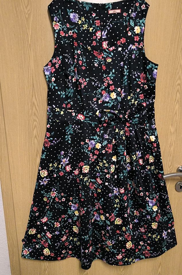 JOE BROWNS Kleid Gr. 44 Sommerkleid schwarz Blumen in Bersteland