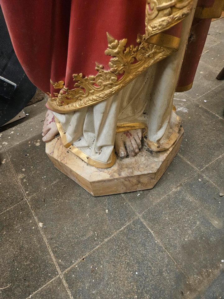 Grosse Jesusfigur in Balingen