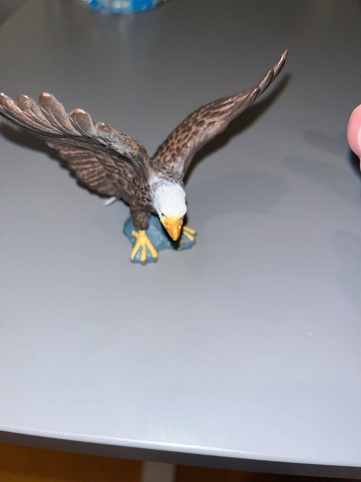 Schleich Sammlung Adler Pferd Hunde und Welpen in Bönnigheim