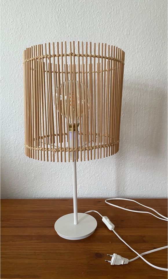 Lampe mit DIY Lampenschirm in Bielefeld