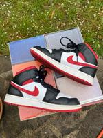 Wie neu: Sneaker Nike Jordan mid schwarz weiß rot Größe 38 Bayern - Schwabach Vorschau
