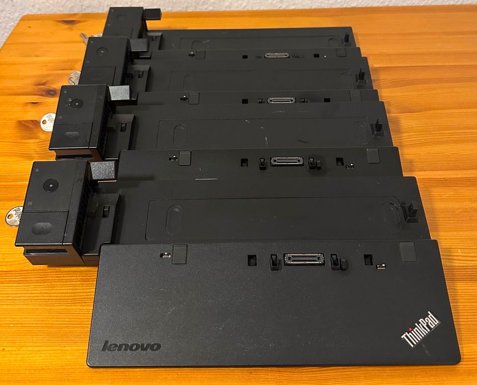 4 x Lenovo ThinkPad Pro Dock 40A1 in Köln