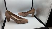 Andrea Morelli Italy echt Leder High Heel Blockabsatz Pumps Gr.38 Hessen - Bad Camberg Vorschau