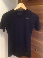 Div. Nike Pro Combat u. Adidas Techfit Powerweb Funktionsshirts Frankfurt am Main - Innenstadt Vorschau