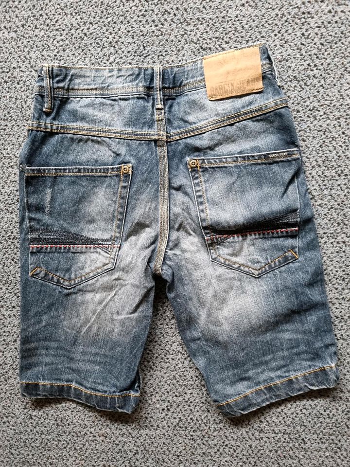 Kurze Jeans Gr. 140 3€ Bitte nur Abholung! in Wienhausen