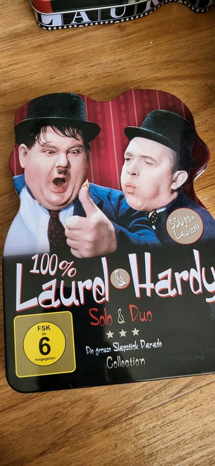 Stan Laurel& Oliver Hardy DVDs in Köln