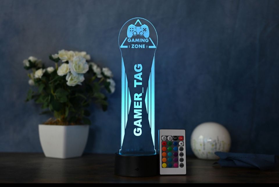 Personalisierte LED Gaming Kopfhörerhaltung Lampe in Mannheim