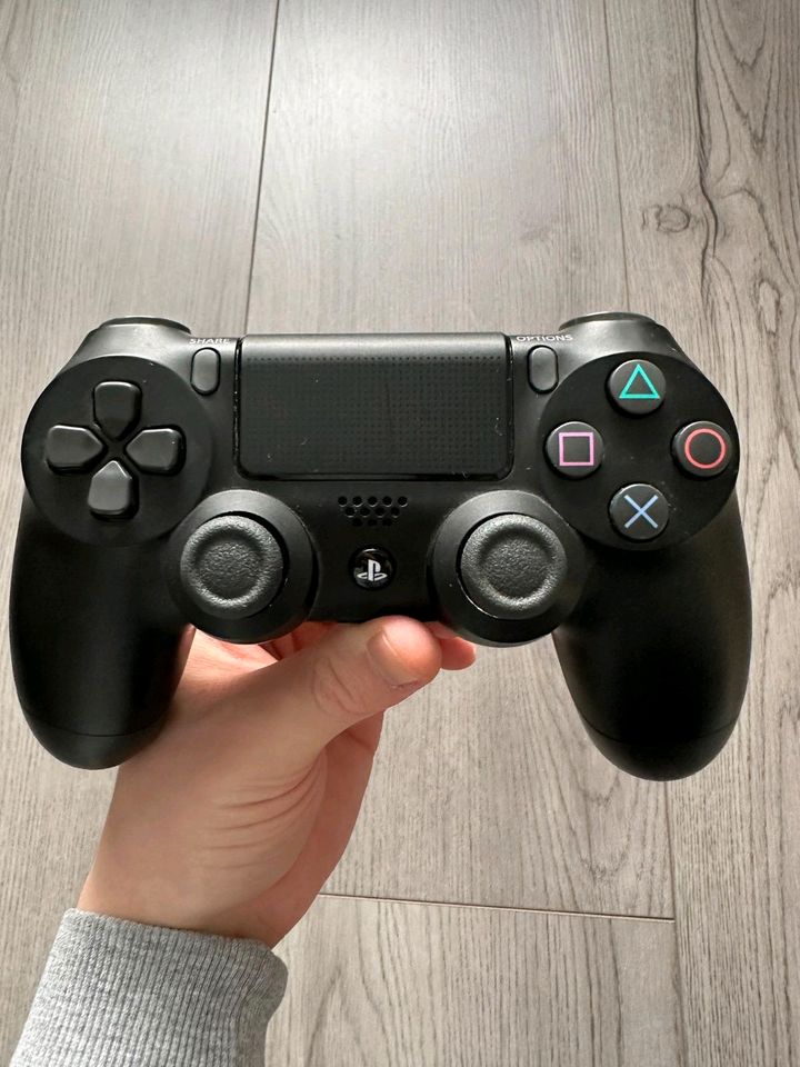Playstation 4 ink controller und 3 spiel in Hückelhoven