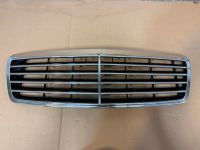 Mercedes CLK W208 original Kühlergrill Frontgrill Chrom Düsseldorf - Pempelfort Vorschau