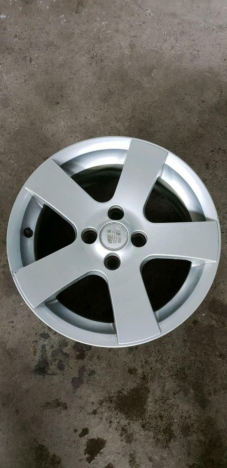 Alufelge Seat Vw Fondmetal 7Jx15 Felge 4x100 7x15 in Minden