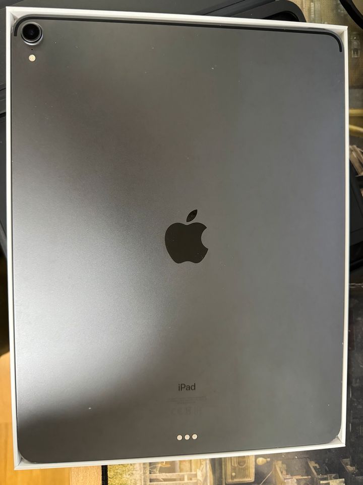 iPad Pro 12.9 (2018) 3. Generation 256 Gb WLAN in Deggendorf