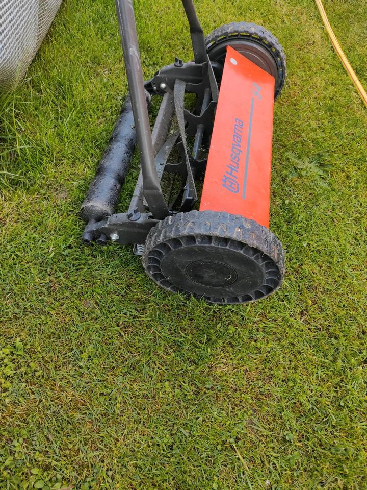 Husqvarna Spindelmäher 54 in Bibertal