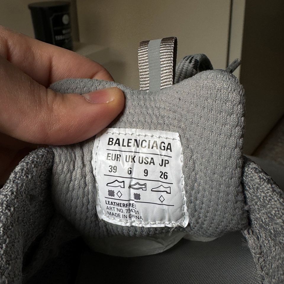 Balenciaga 3XL Sneaker Grey EU39 in Karlsruhe